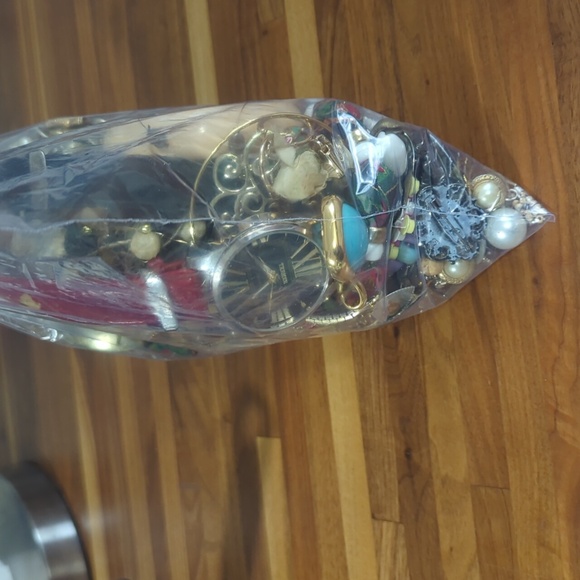 Assorted Bulk Jewelry Collection with Watches crafting imperfect 3.8lbs - Picture 4 of 12
